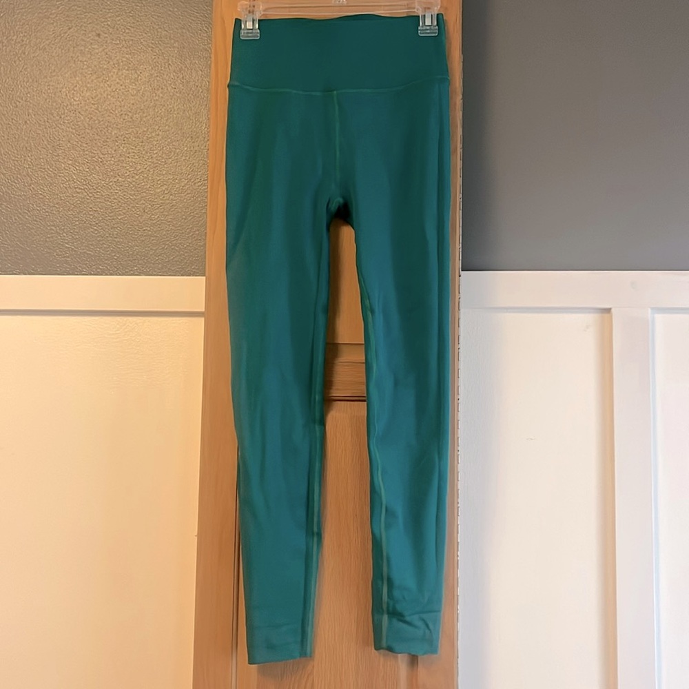 Fabletics Scuptknit leggings, Size M, kelly green